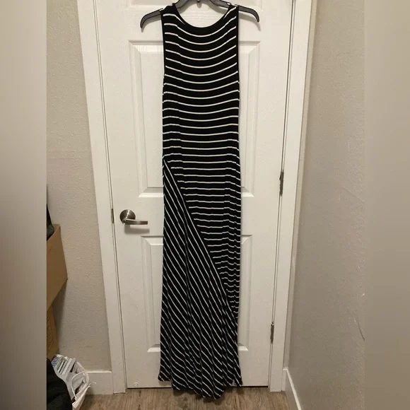 Studio M Black and White Striped Sleeveless Maxi Dress #W - Picture 7 of 7